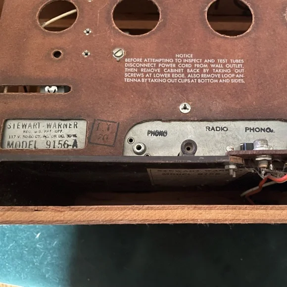 Vintage Stewart Warner Radio Model #9156-A